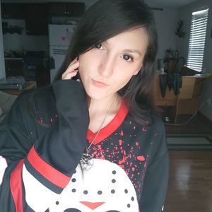 Meet your Posher, Alexandra